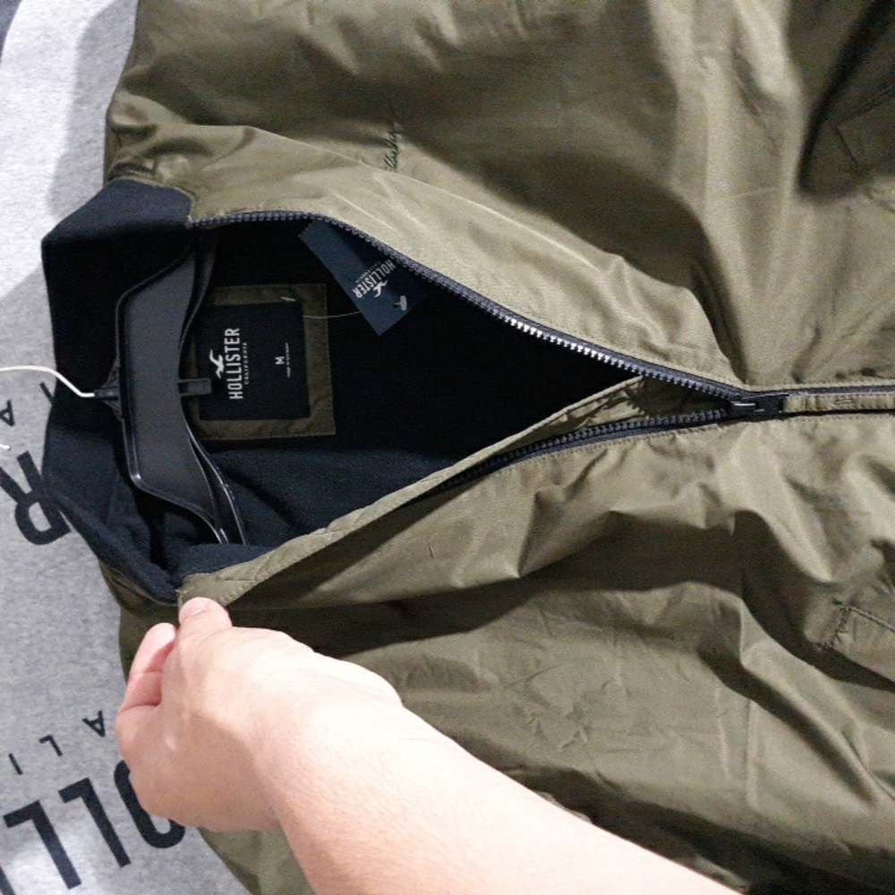 HOLLISTER Jacket - Picture 2 of 3
